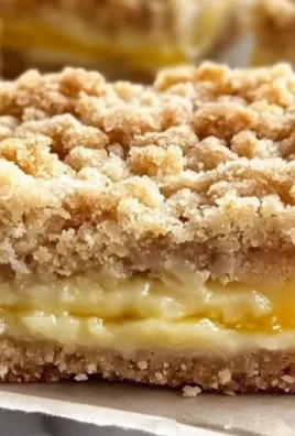 Delicious Lemon Crumb Bars with a buttery topping and fresh lemon filling