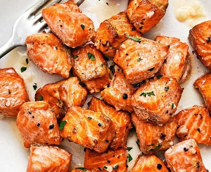Air Fryer Salmon Bites with Lemon Garlic Butter Sauce