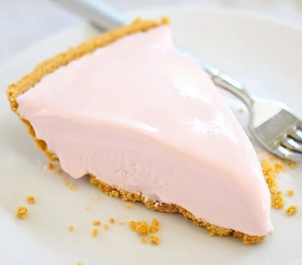 Frozen Pink Lemonade Pie