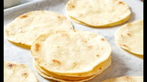 Delicious 2-ingredient cottage cheese wraps ready to be served on a plate.