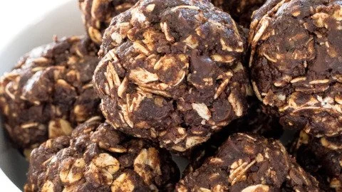 Chocolate peanut butter protein bites for a healthy snack option