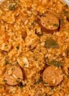 Delicious Crock Pot Jambalaya with shrimp, sausage, and rice