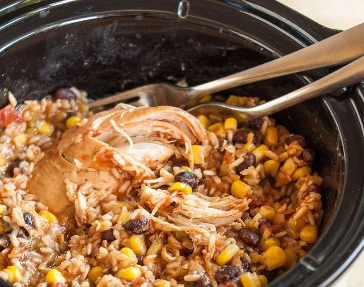 Slow-Cooker Chicken Burrito Bowls